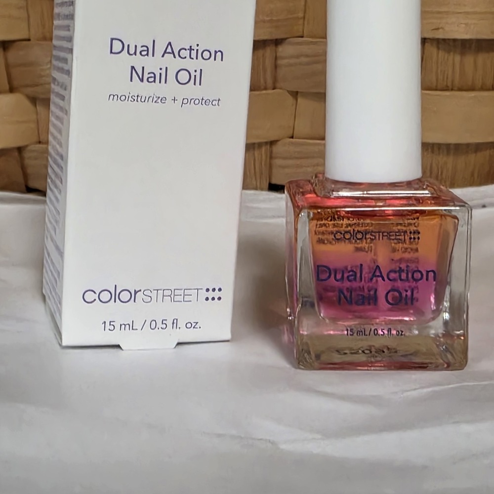 ColorStreet Nail Cuticle Oil - New In Box Dual Action Nail Extras Bag 2 Sheets